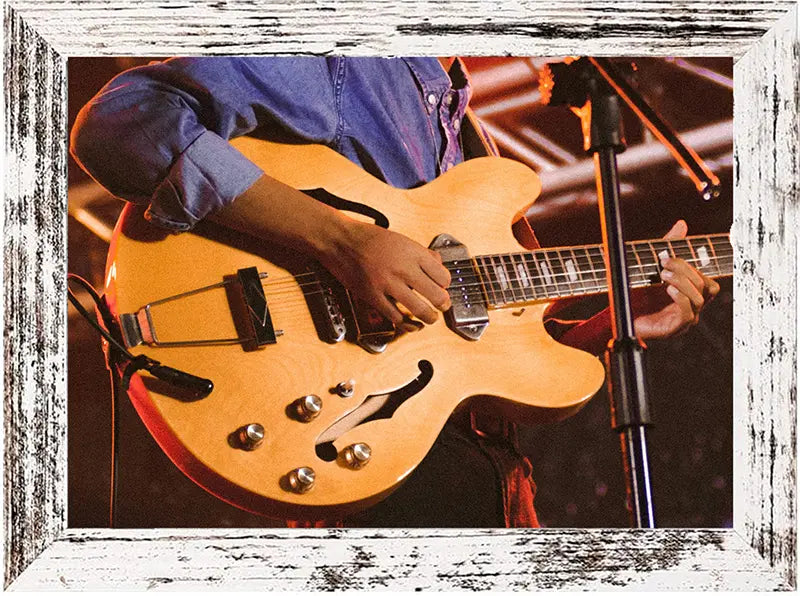 Ryman Auditorium - Guitar Player